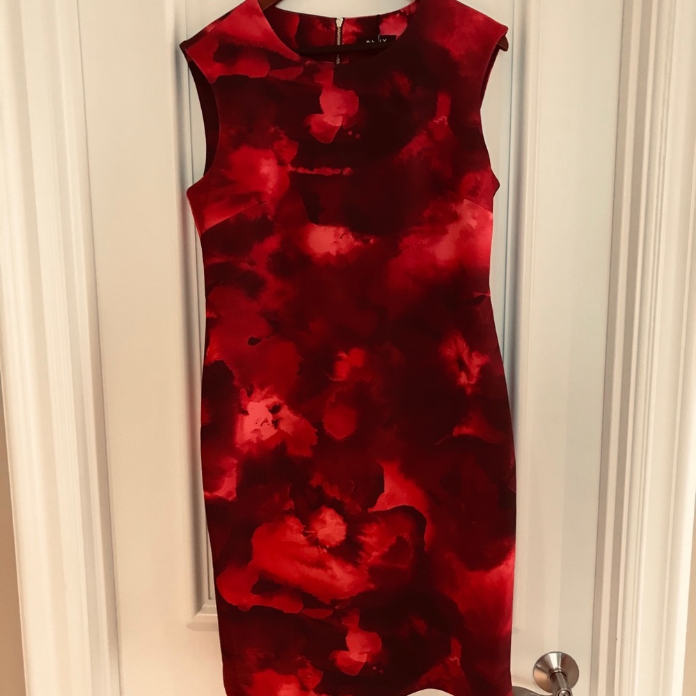 Great dress for day or night.